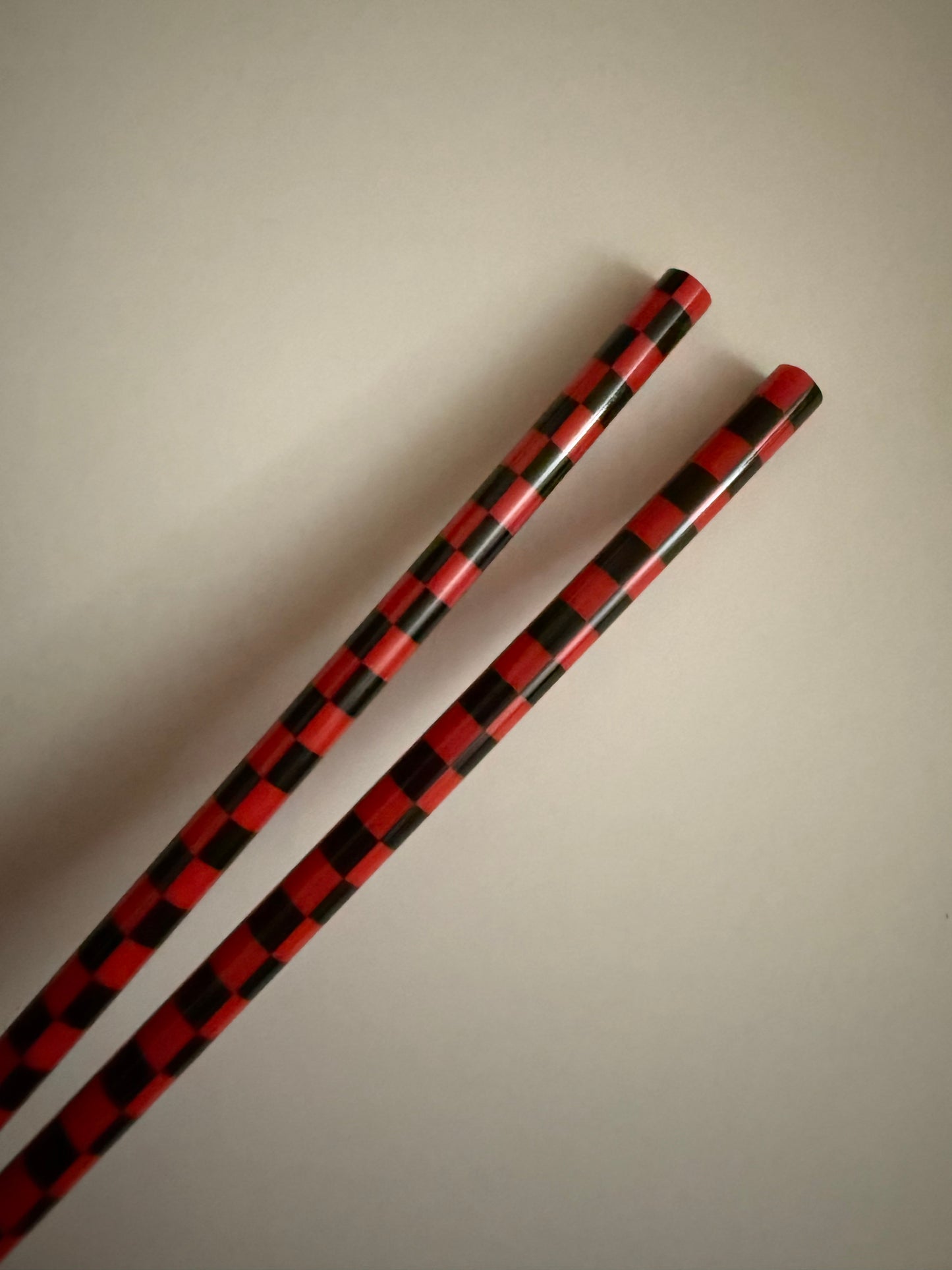 Black & Red Checkered Straws